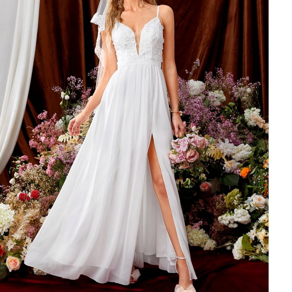 New Appliques Lead Embroidered Chiffon Wedding Dress Size Large 8/10